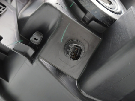 Lampă față dreapta pentru Mitsubishi Pajero 10-15