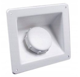 Intrare de apă pentru un iaht cu remorcă pentru rulote