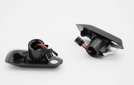 Indicatoare laterale cu LED noi. DACIA DUSTER / LOGAN / SANDERO SMOKE SEQ LED