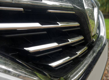 Benzi în jurul geamurilor laterale ale VW Passat B8 14+ SEDAN