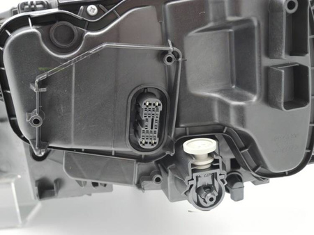 Far xenon stâng TYC pentru Audi Q7 15-19