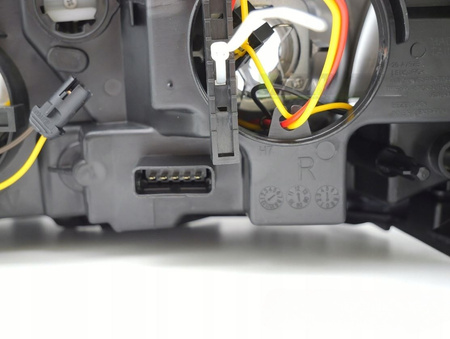 Far stânga negru pentru Renault Laguna II