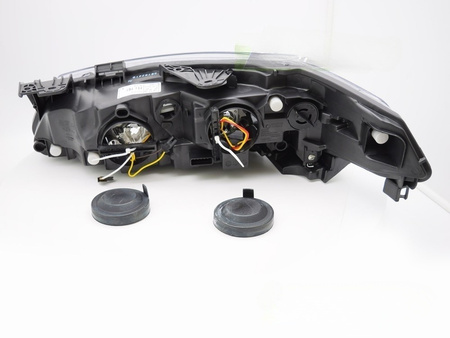 Far dreapta negru pentru Renault Laguna II