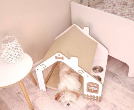 Дървена кучешка къщичка с легло и купи, бежово каре