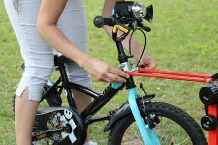 Bara de tractare a bicicletei pentru o bicicleta de copii PERUZZO