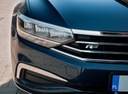 Grila frontală de deasupra lămpilor față VW Passat B8 2015+