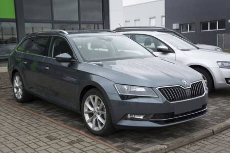 SKODA SUPERB 3 Station Wagon capacul barei de protecție spate (oțel)